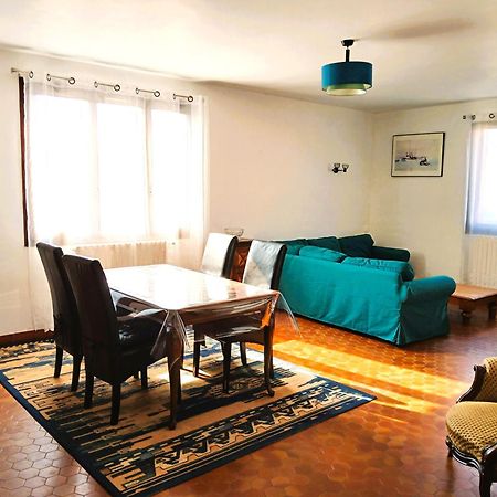 Spacieux Appartement Proche Centre Et Piscine Condom Exteriér fotografie
