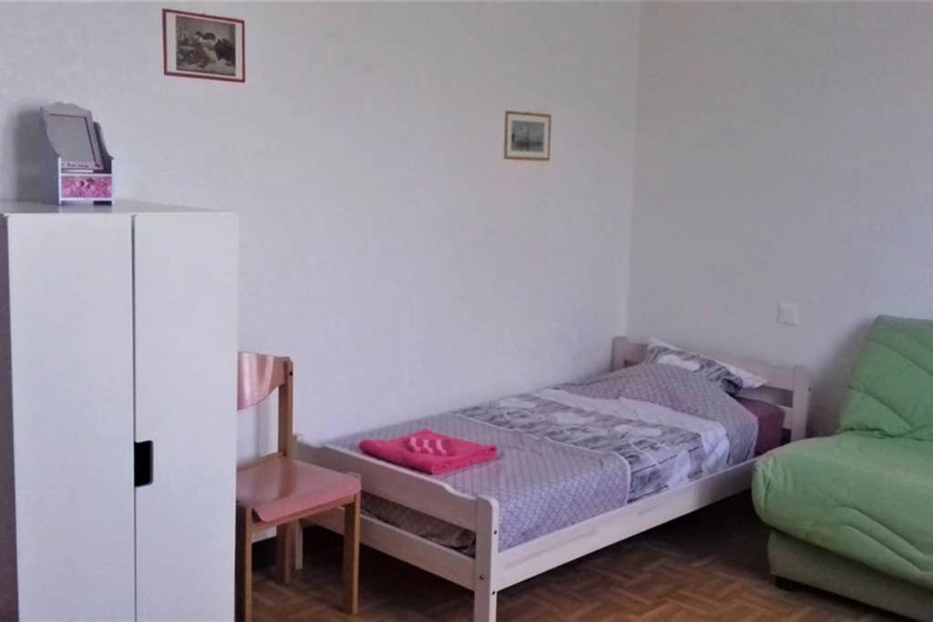 Spacieux Appartement Proche Centre Et Piscine Condom Exteriér fotografie