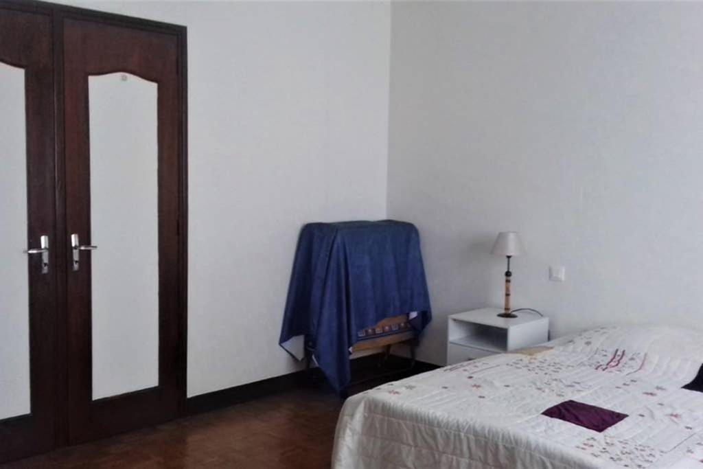 Spacieux Appartement Proche Centre Et Piscine Condom Exteriér fotografie