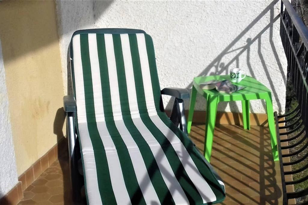 Spacieux Appartement Proche Centre Et Piscine Condom Exteriér fotografie