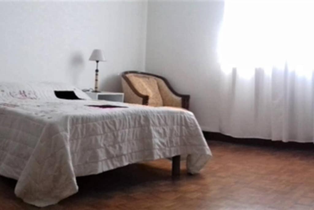 Spacieux Appartement Proche Centre Et Piscine Condom Exteriér fotografie