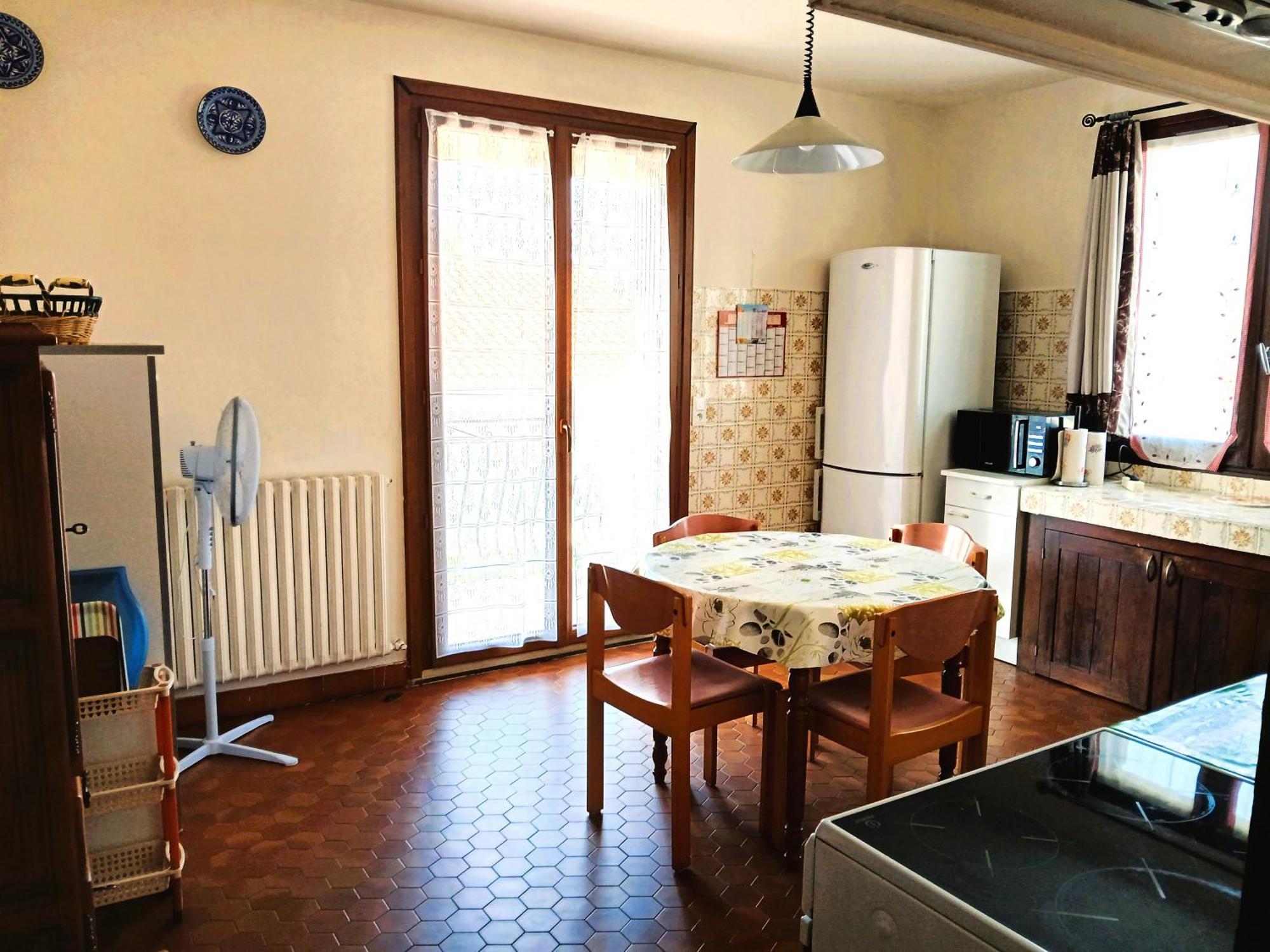 Spacieux Appartement Proche Centre Et Piscine Condom Exteriér fotografie